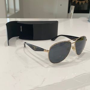 Prada Aviator
